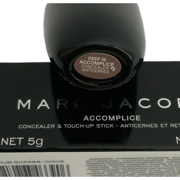Marc Jacobs Accomplice Deep 56 Concealer & Touch Up Stick Net 5g - Picture 2 of 11